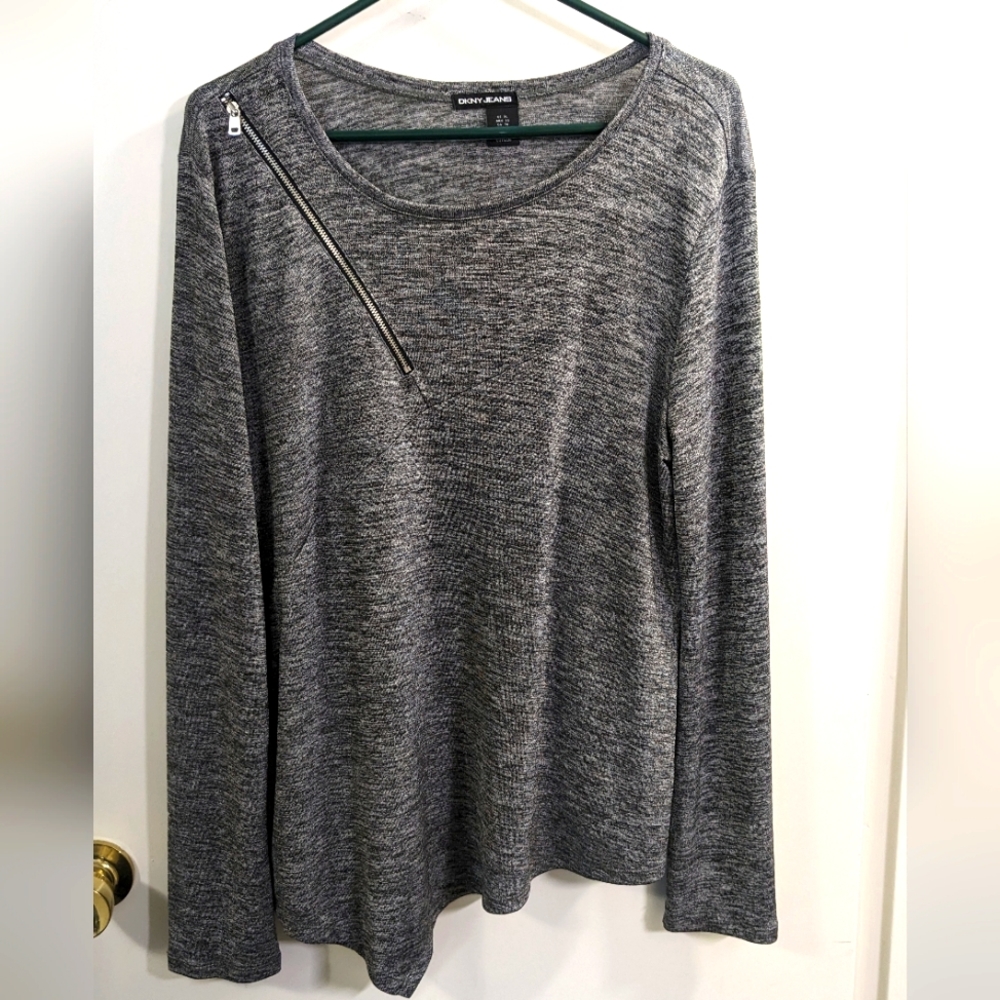 DKNY JEANS gray asymmetrical top